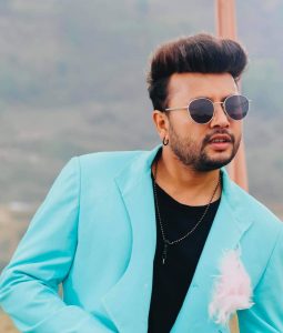 दुर्गेश थापालाई साधारण सदस्य समेत नरहने गरी लोक दोहोरी प्रतिष्ठानबाट  कारबाही