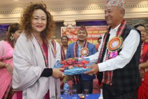 “संस्थागत चेलीबेटी भेटघाट, शुभकामना आदान प्रदान, सम्मान तथा दर खाने कार्यक्रम – २०७९” को अवसरमा सीता थापा सम्मानित