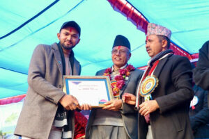 दोहोरी गायक सचिन भट्टराई सभामुखद्धारा सम्मानित